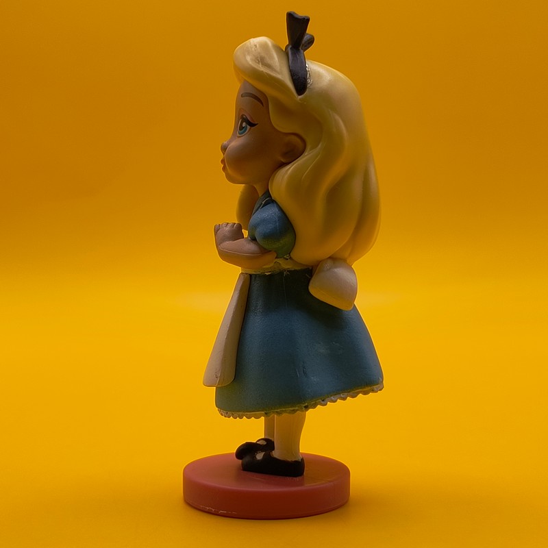 Alice, Alice i Eventyrland, Disney, Figur