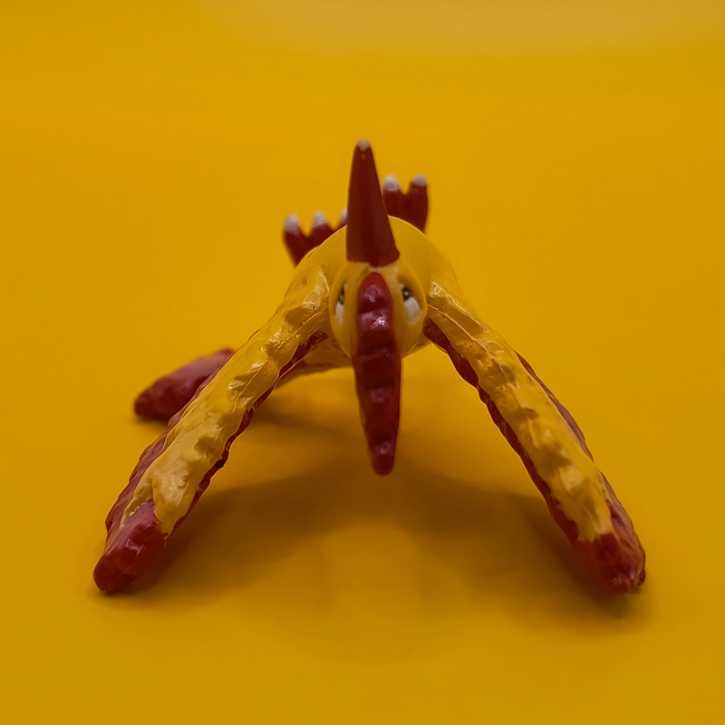 Vintage Pokémon Moltres figur fra Tomy (CGTSJ) – Original japansk samlerfigur i god stand.