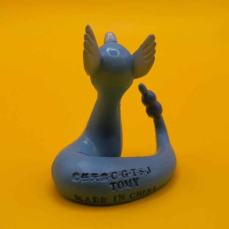 Vintage Pokémon Dragonair figur fra Tomy, 4 cm høj.