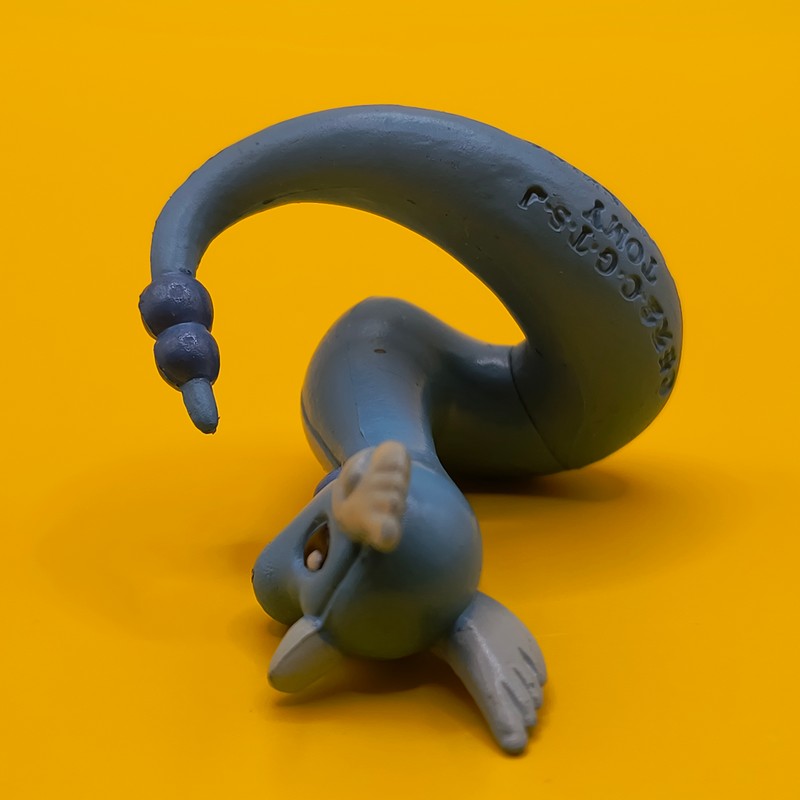 Vintage Pokémon Dragonair figur fra Tomy, 4 cm høj.